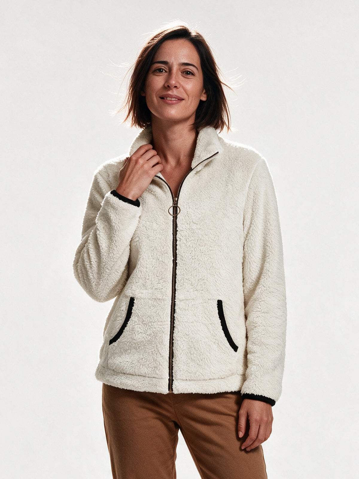 Amara - Cozy Women's Fleece Jacket for Winter Wear - White