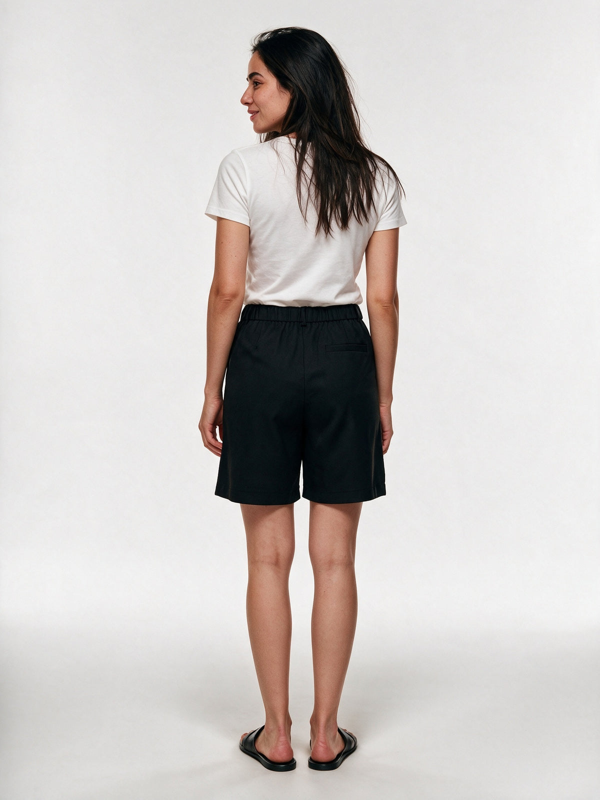 Colette - Women's High Waist Pleated Bermuda Shorts - view 5