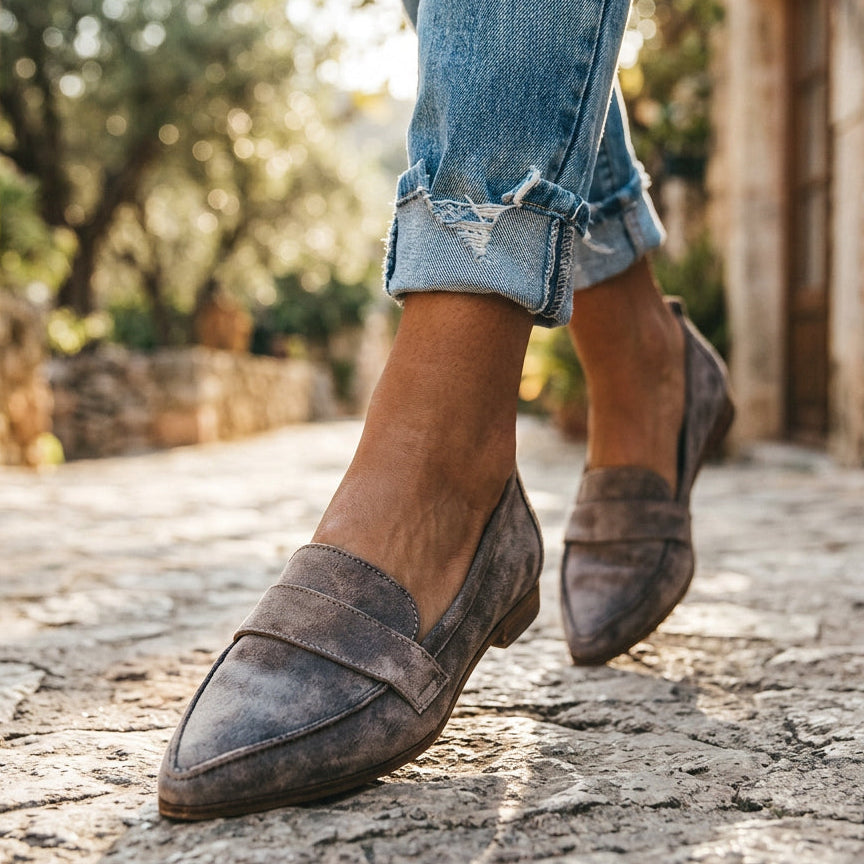 Scarlett - Elegant Black Loafers for Women
