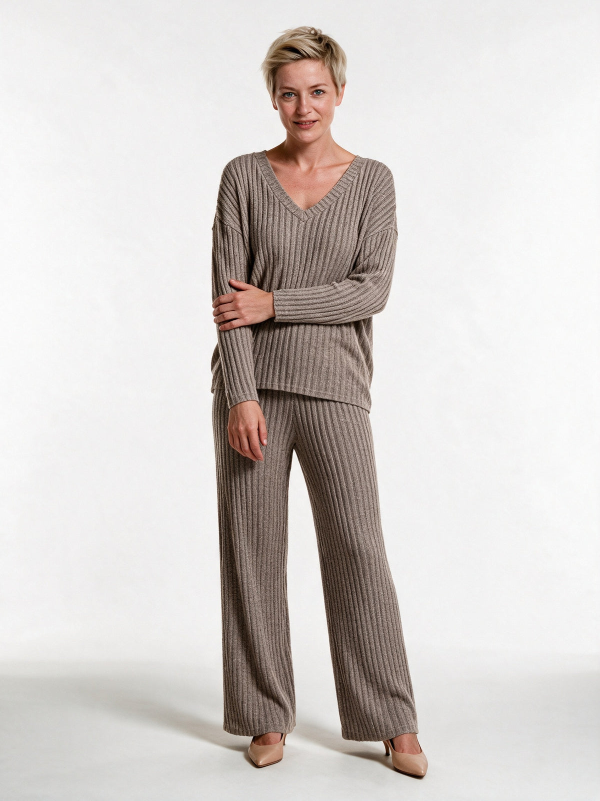 Solenne - Women's Ribbed V-Neck Top and Wide Leg Pants Lounge Set - Taupe