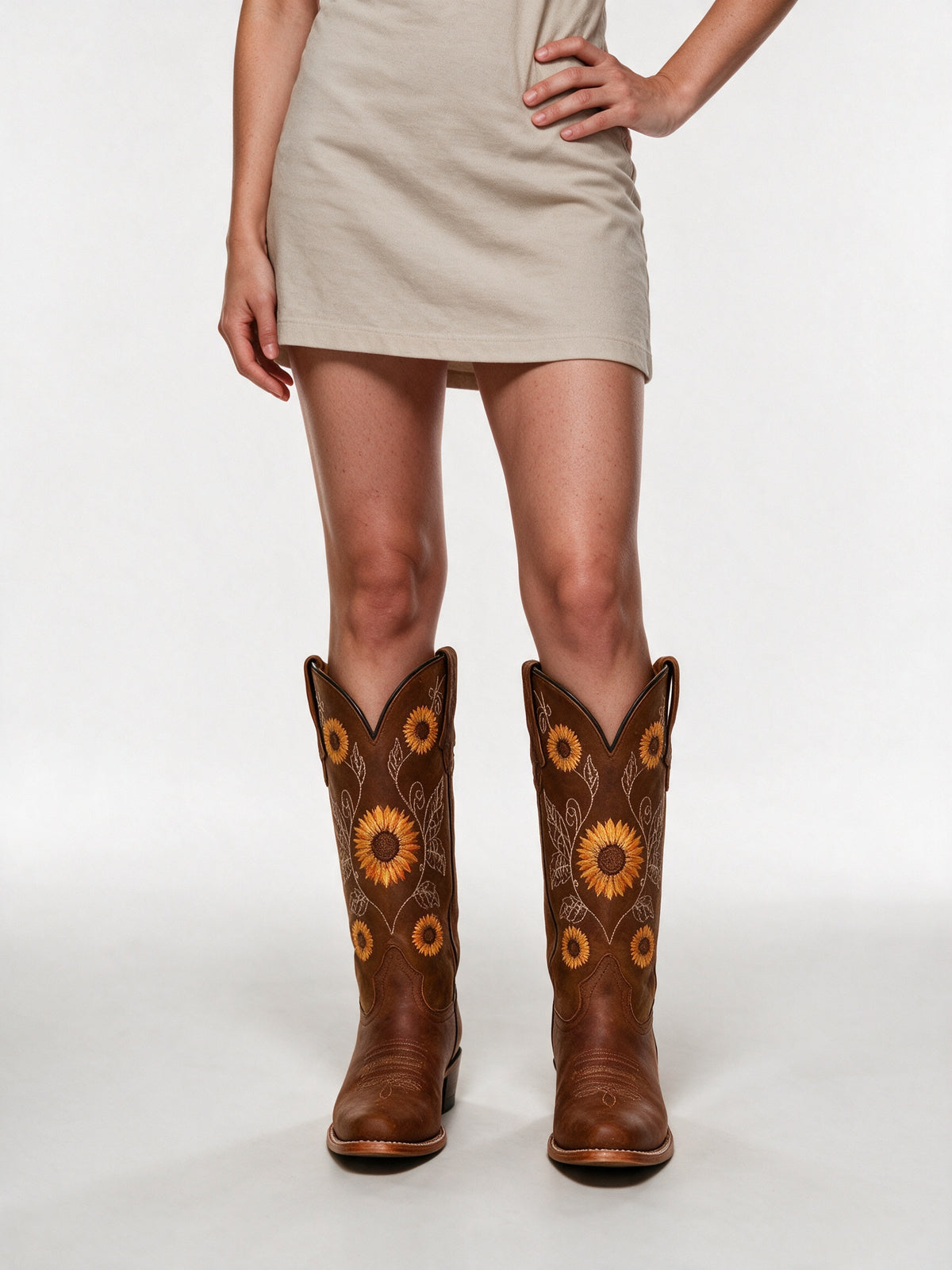 Sunniva - Women's Sunflower Embroidered Square Toe Western Boots - Brown