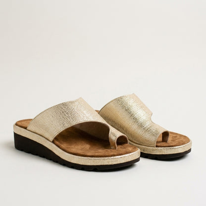 Amelia - Comfy Black Platform Sandals for Women