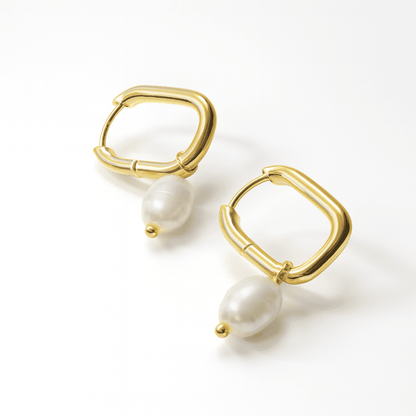 Aurielle Pearl Hoops – 18K Gold Elegance
