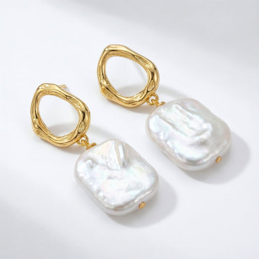 Aurora Forma – Baroque Pearl Earrings