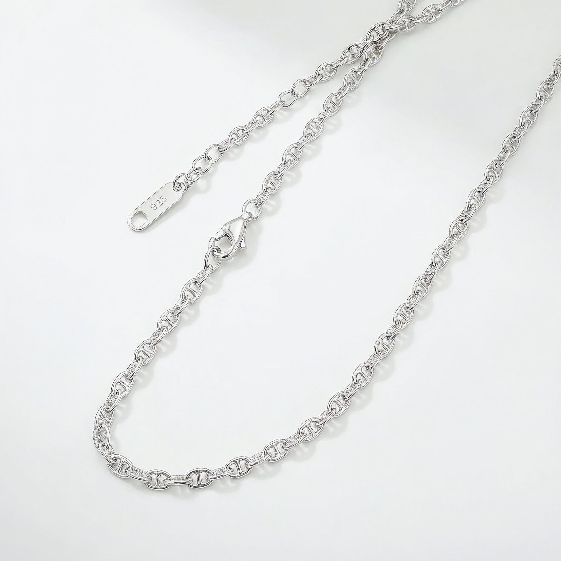 Chained – Minimalist Sterling Silver Necklace