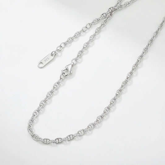 Chained – Minimalist Sterling Silver Necklace