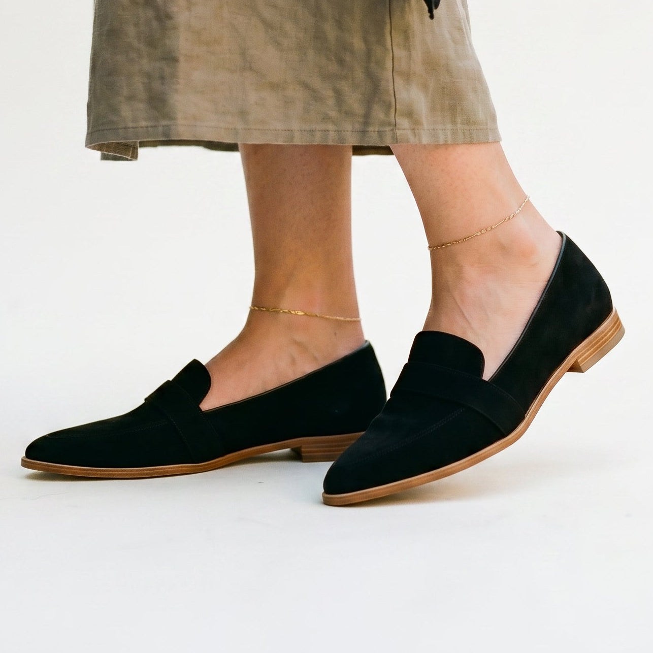Comfortable Women's Loafers in Soft Suede