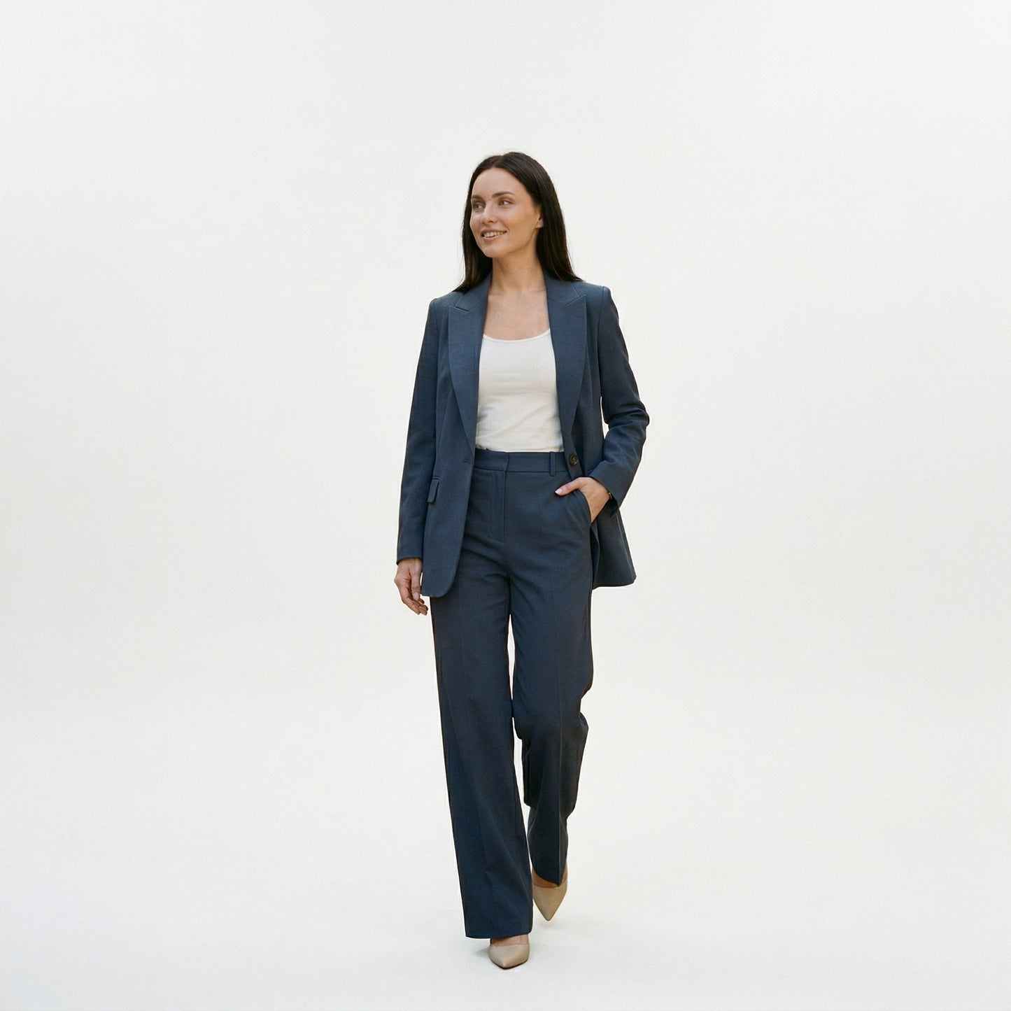 Elegant Women's Suit with Accessories Set