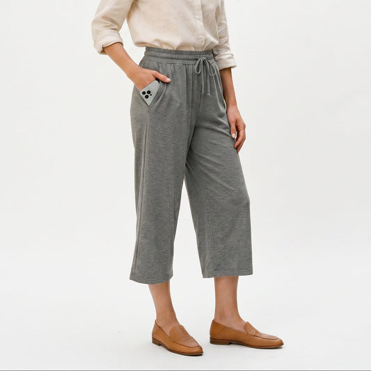 Emma | Comfortable Loose Capri Yoga Pants DONE 05-26-206
