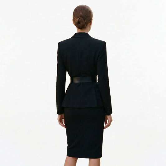Isabella- Elegant Women's Business Suit Set for Work DONE 06-11-2026