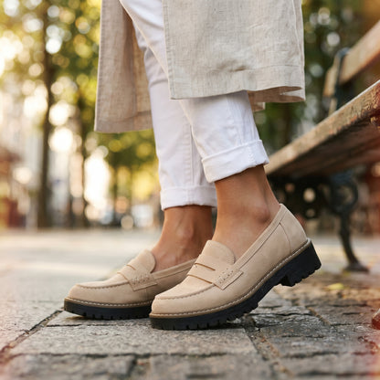 Liam | Classic Black Loafers for Women DONE 05-28-2026