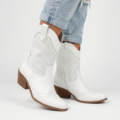 Mason | Comfortable Stylish Orthopedic Boots for Women DONE 05-27-2026