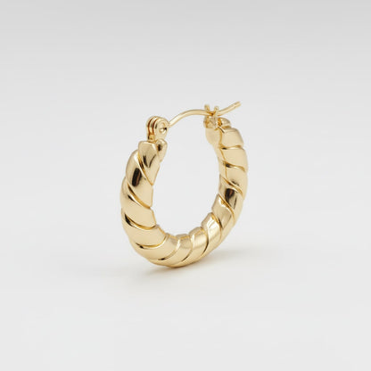 Minimalist Twisted Hoop Earrings – 18K Gold Plated Stainless Steel