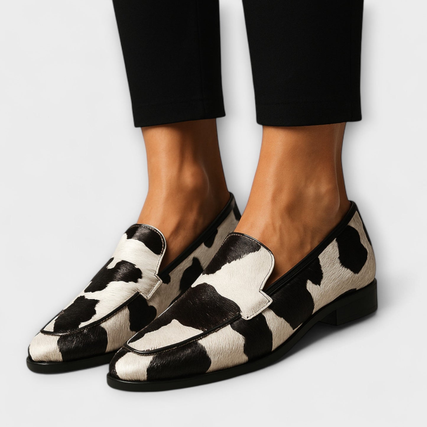 Olivia | Elegant Black Loafers for Women with Orthopedic Support 1