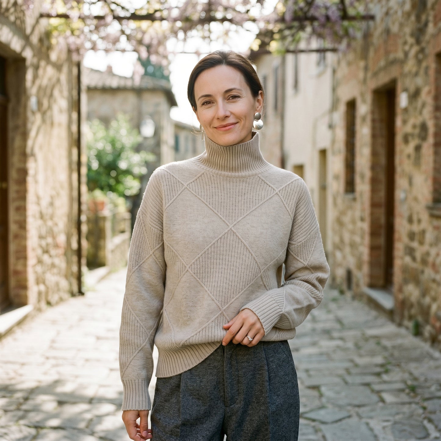Sophia | Elegant Warm Cashmere Turtleneck Shirt for Women DONE 06-10-2026