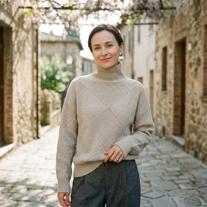 Sophia | Elegant Warm Cashmere Turtleneck Shirt for Women DONE 06-10-2026