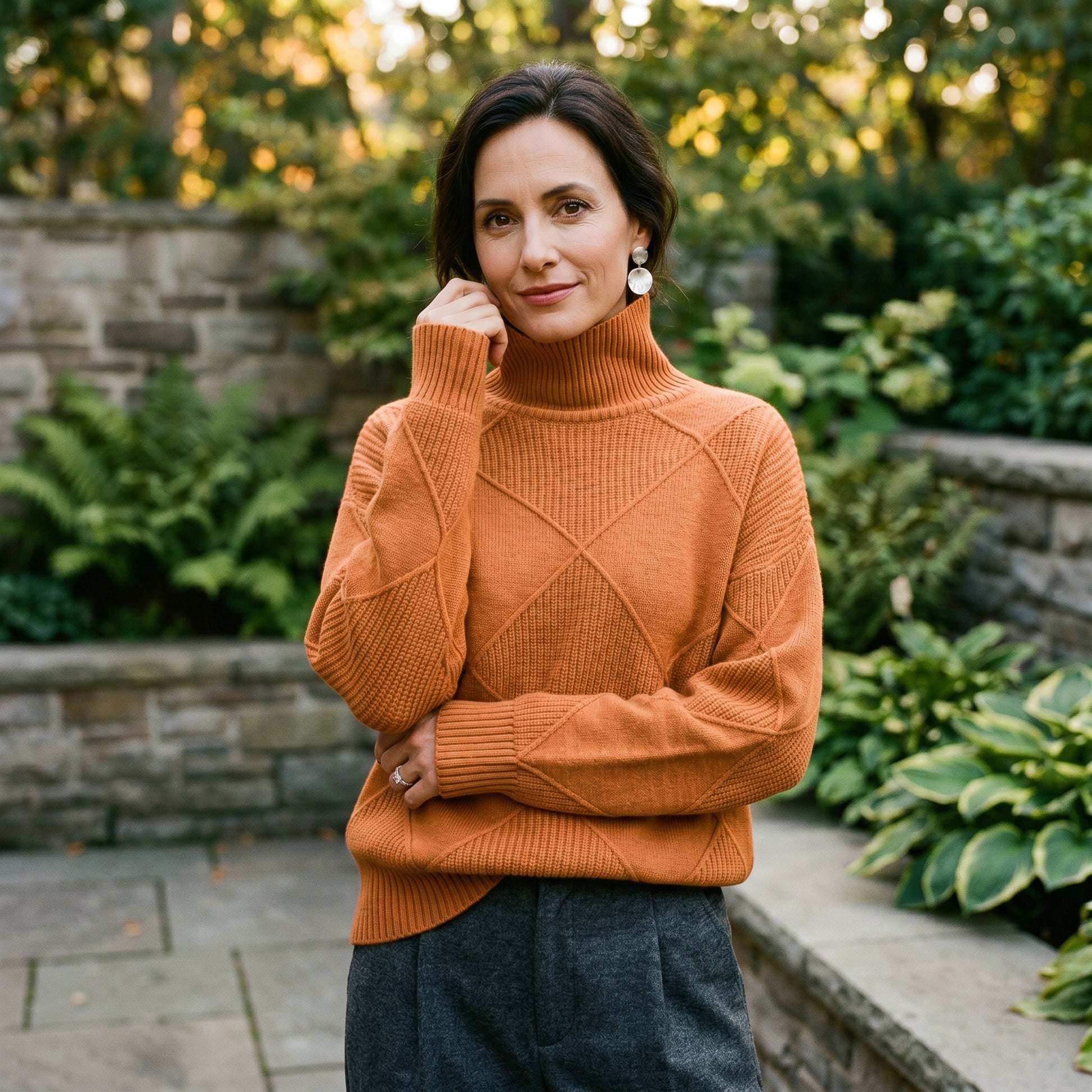 Sophia | Elegant Warm Cashmere Turtleneck Shirt for Women DONE 06-10-2026