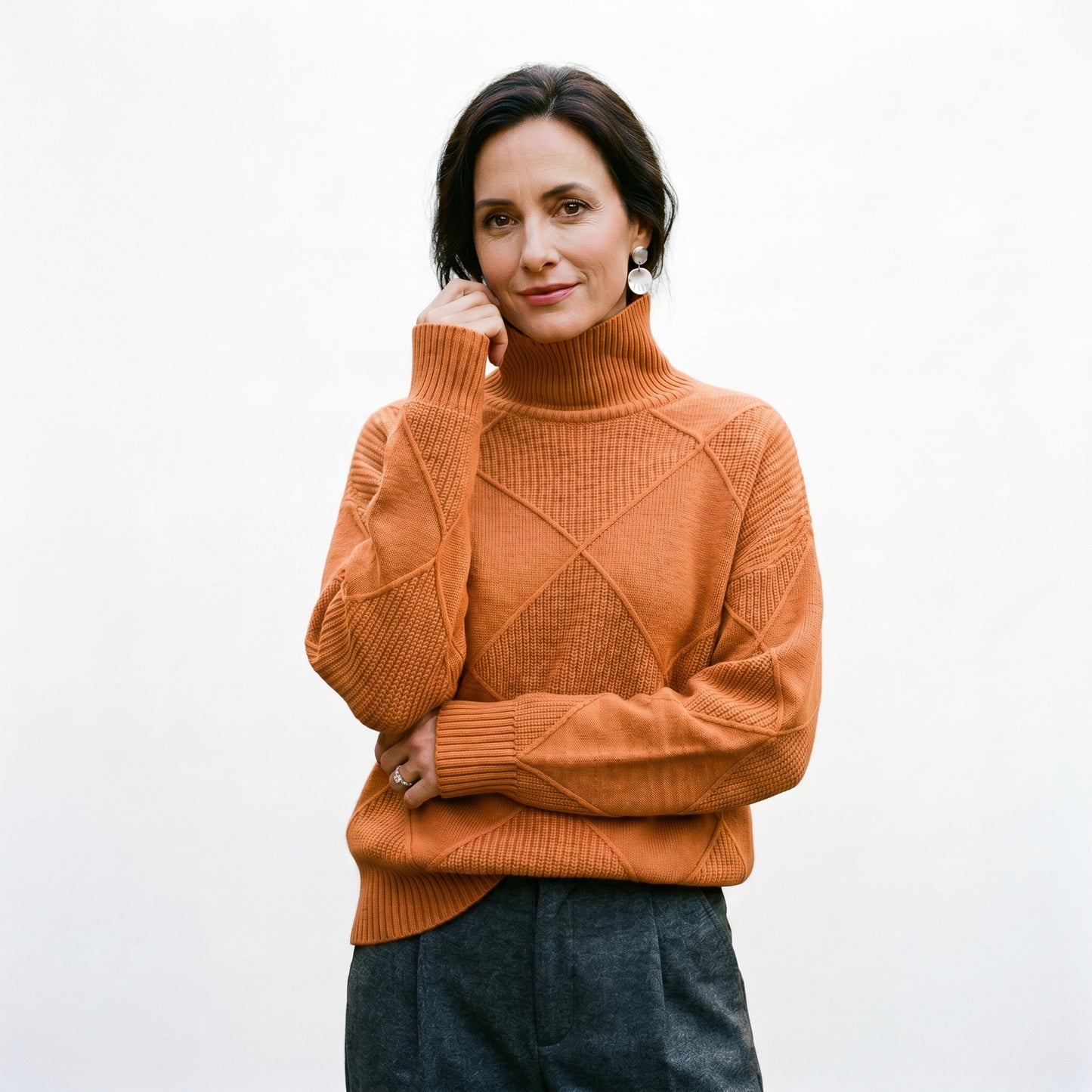 Sophia | Elegant Warm Cashmere Turtleneck Shirt for Women DONE 06-10-2026