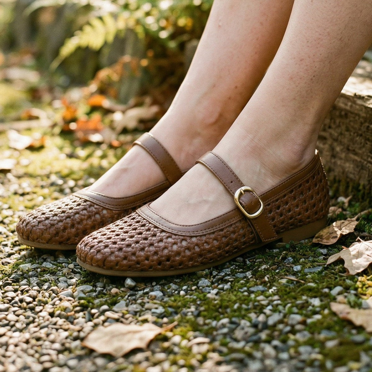 Stylish Black Women's Flats With Adjustable Buckle