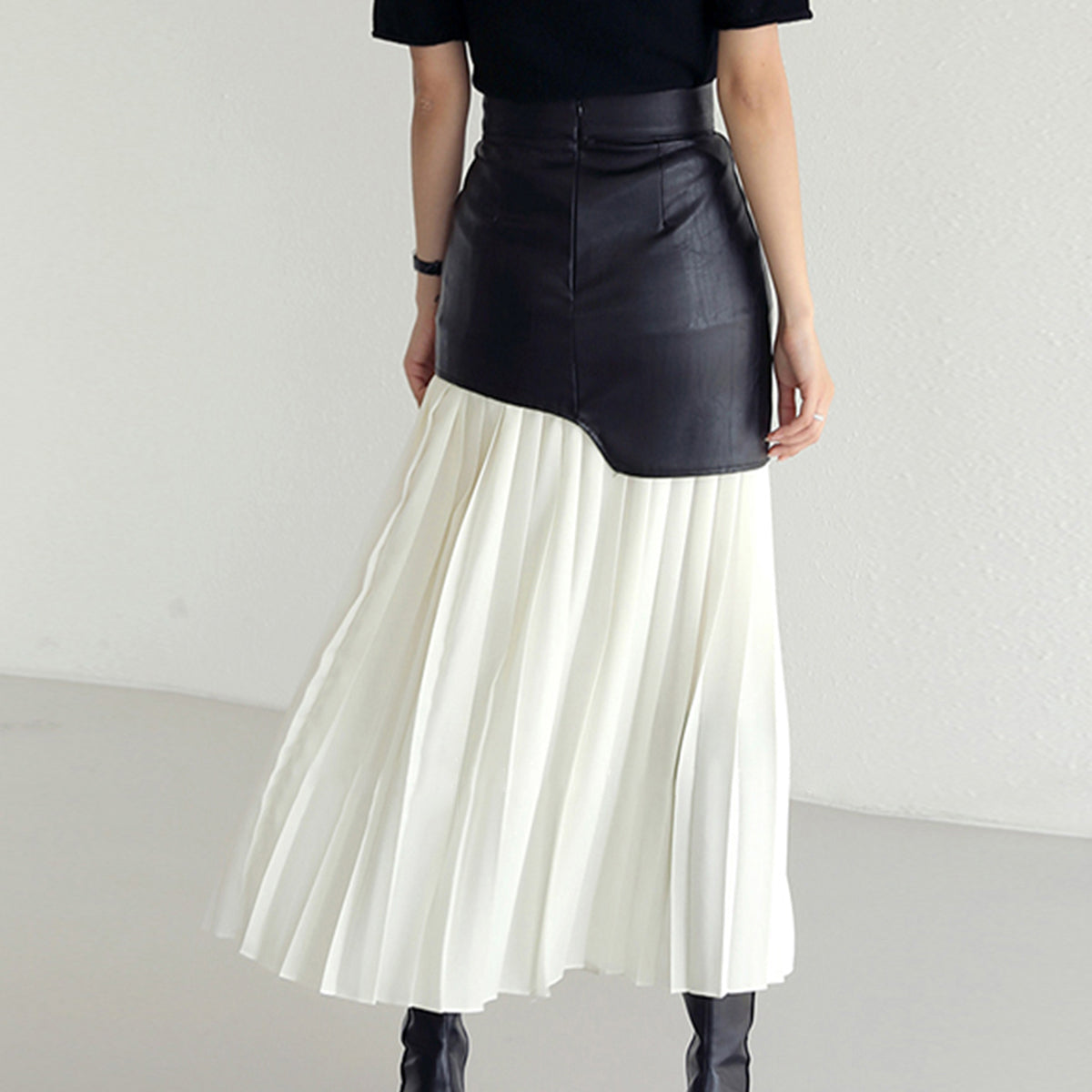 Stylish Asymmetric Faux Leather Maxi Skirt for Women 2