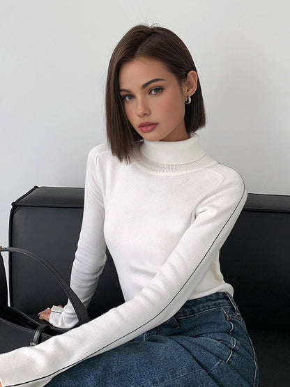 Stylish Turtleneck Sweater with Contrast Piping 2