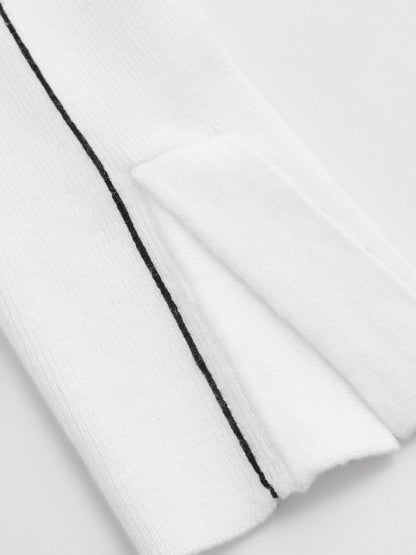 Stylish Turtleneck Sweater with Contrast Piping 7