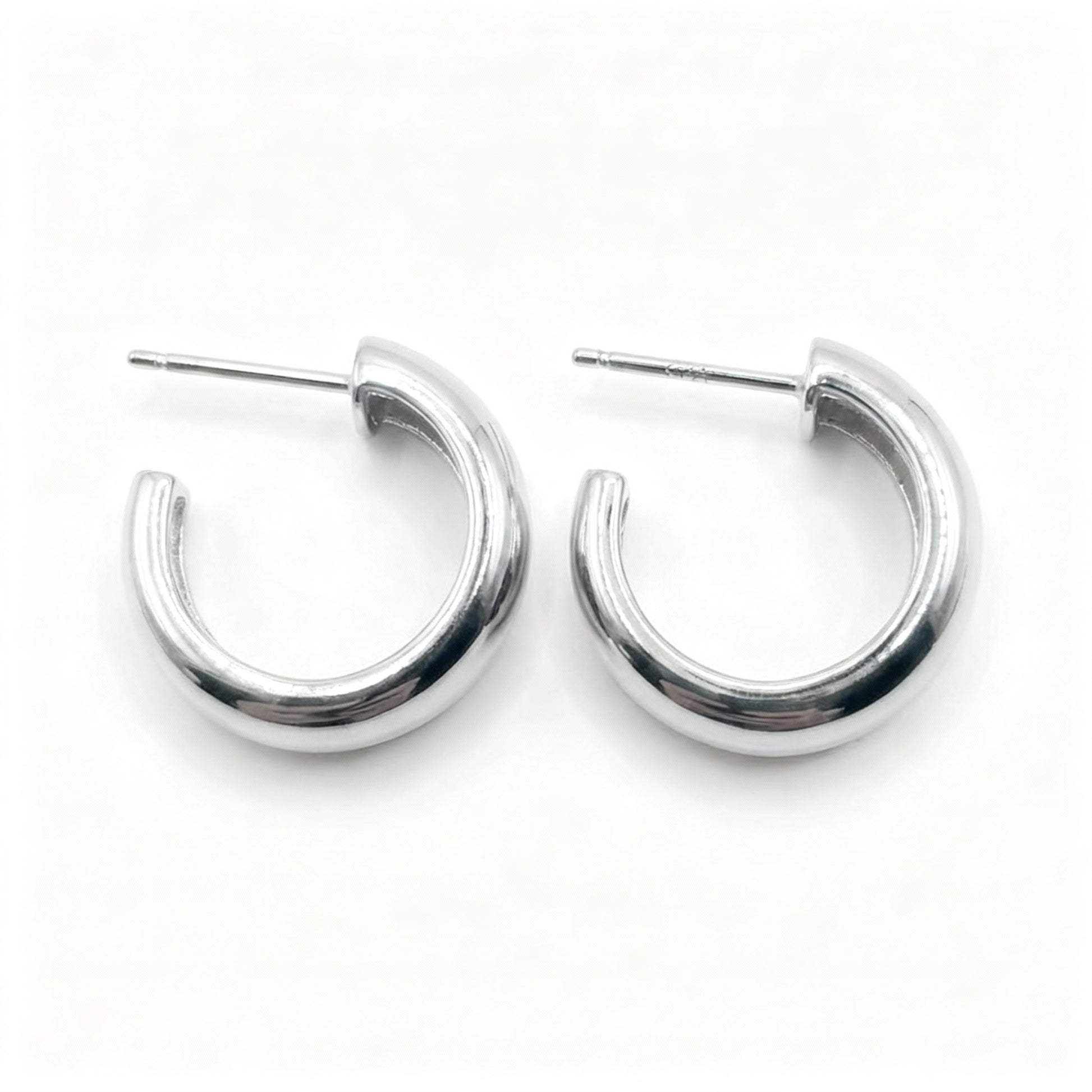 Timeless Gold Hoop Earrings – Everyday Luxury