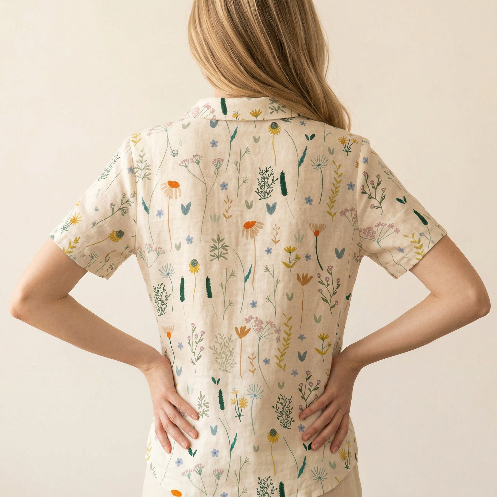 Vibrant Floral Women's Blouse for Summer Style