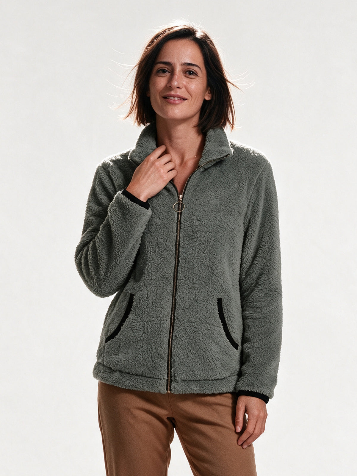 Amara - Cozy Women's Fleece Jacket for Winter Wear - view 1