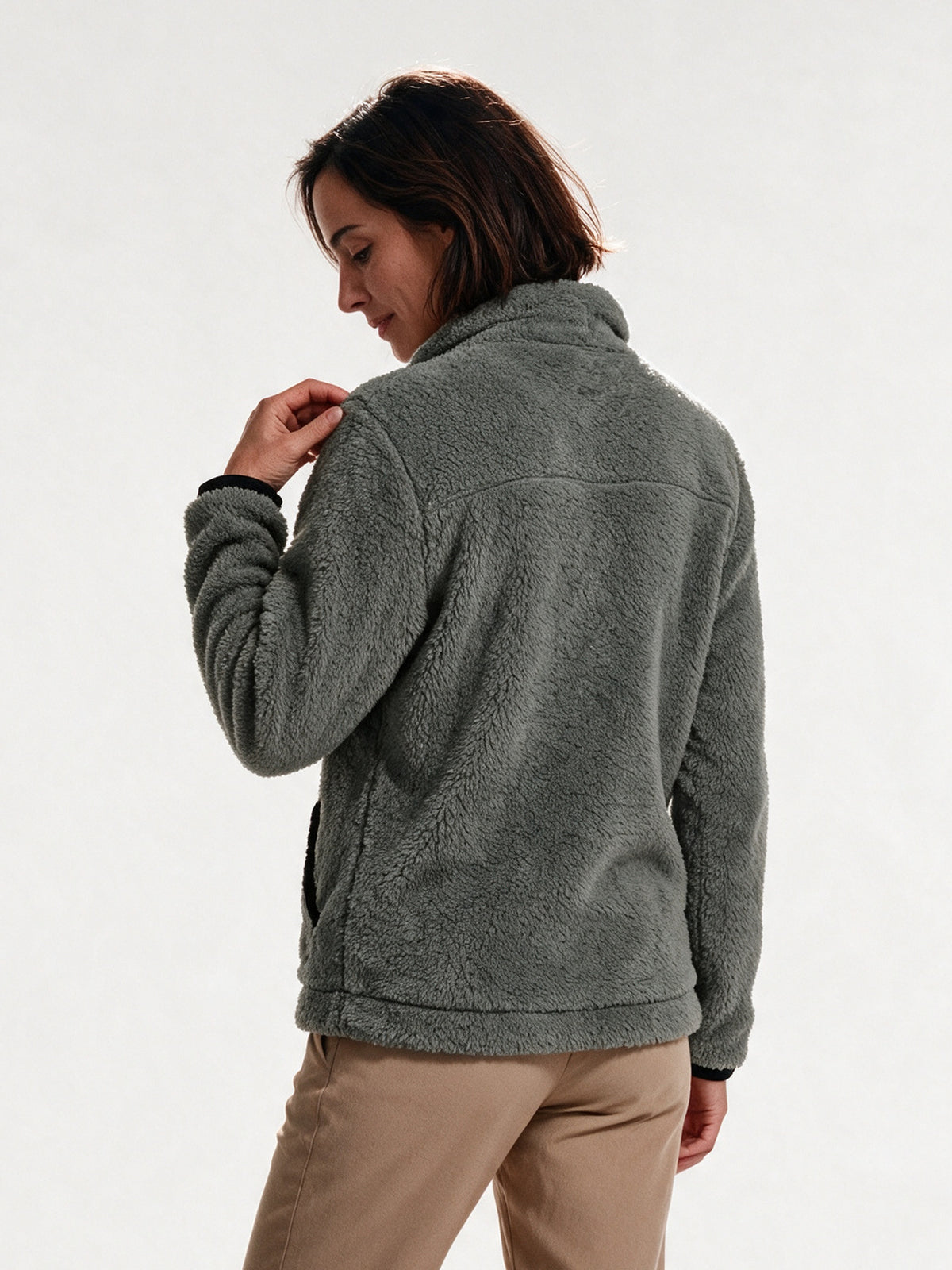 Amara - Cozy Women's Fleece Jacket for Winter Wear - view 5
