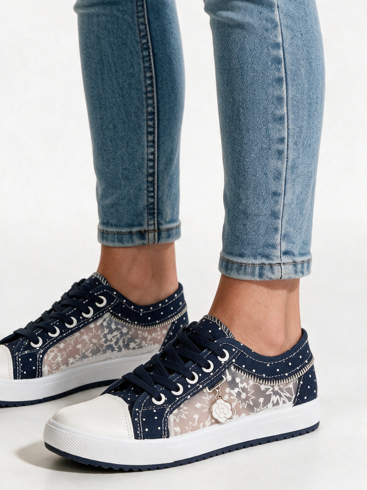 Amara - Floral Mesh Women's Orthopedic Sneakers - view 2