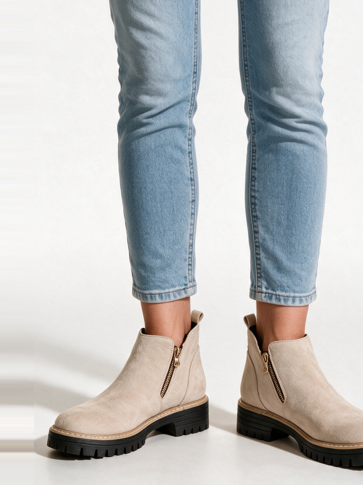 Amara - Stylish Women's Orthopedic Ankle Boots - Beige
