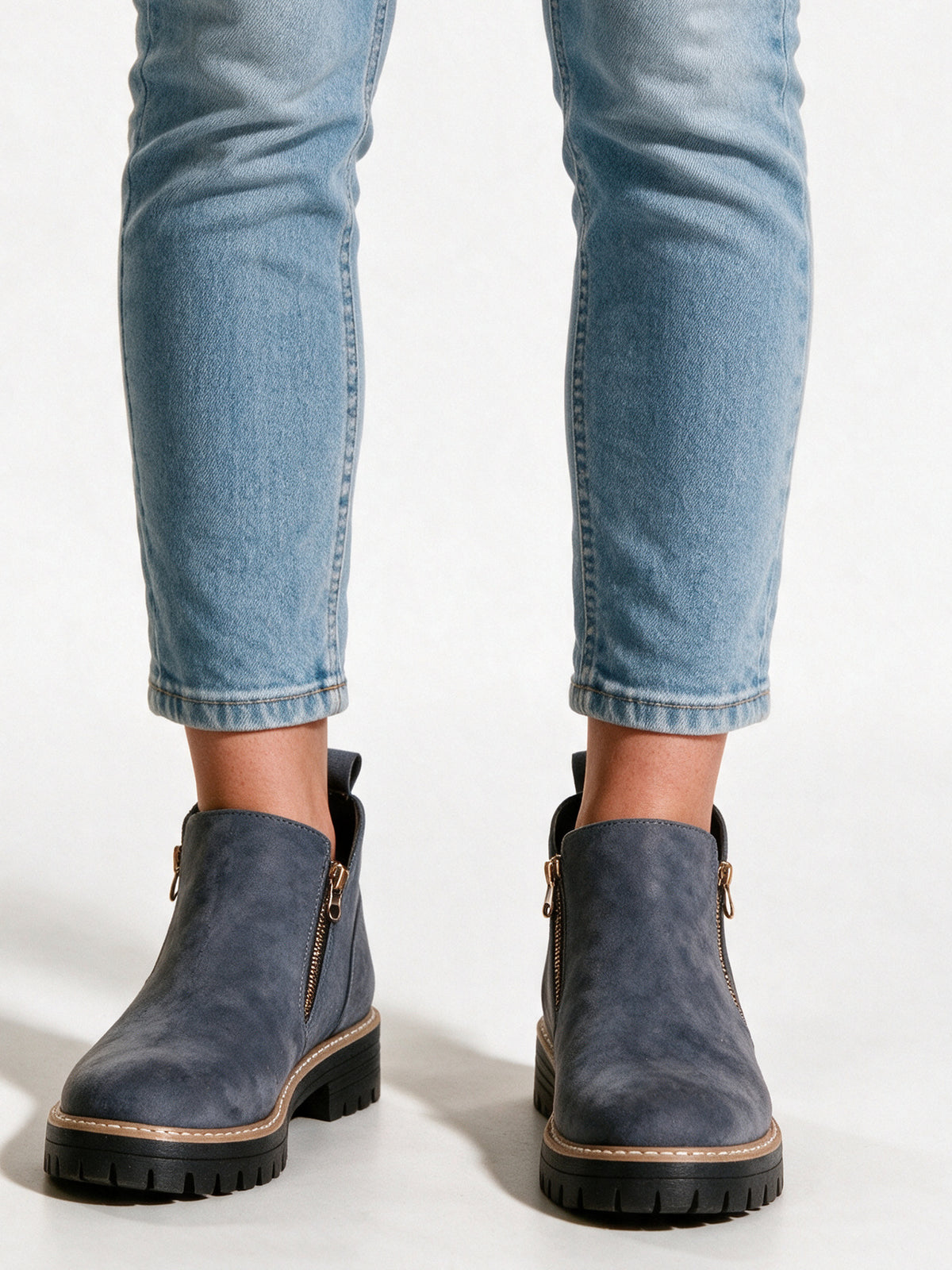 Amara - Stylish Women's Orthopedic Ankle Boots - Grey
