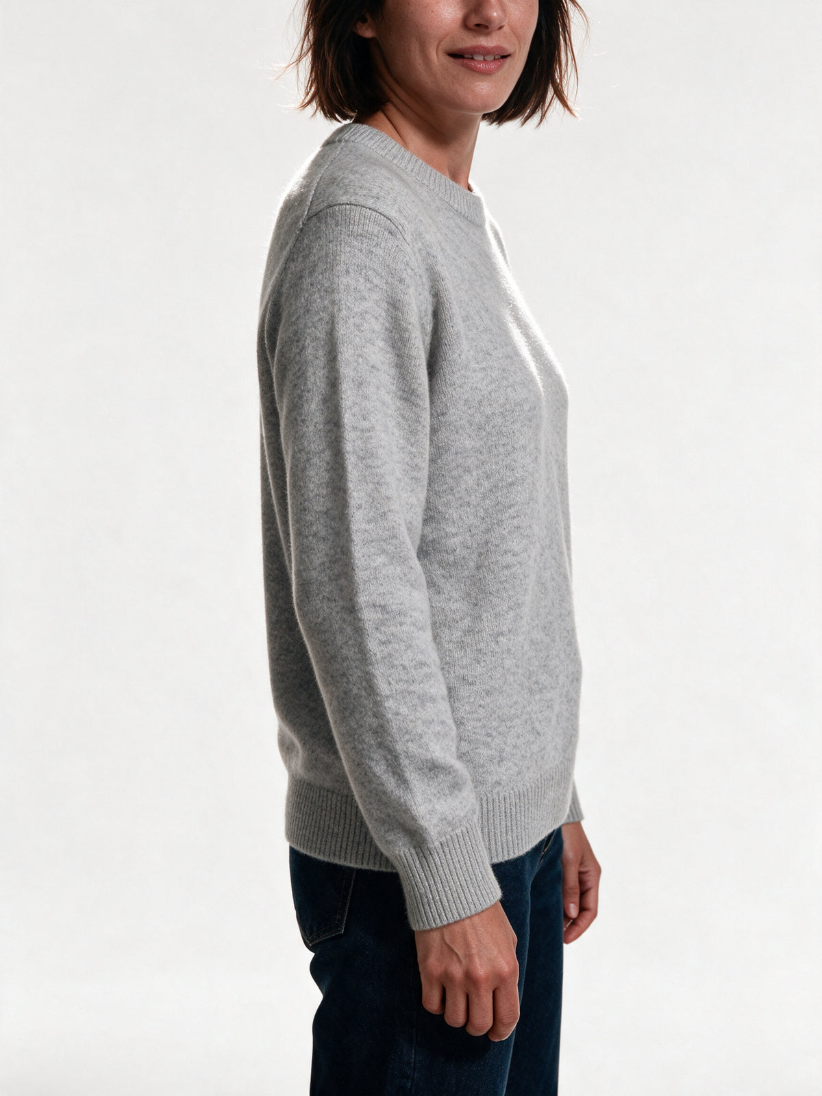 Amelia - Elegant Cashmere Sweater - view 3
