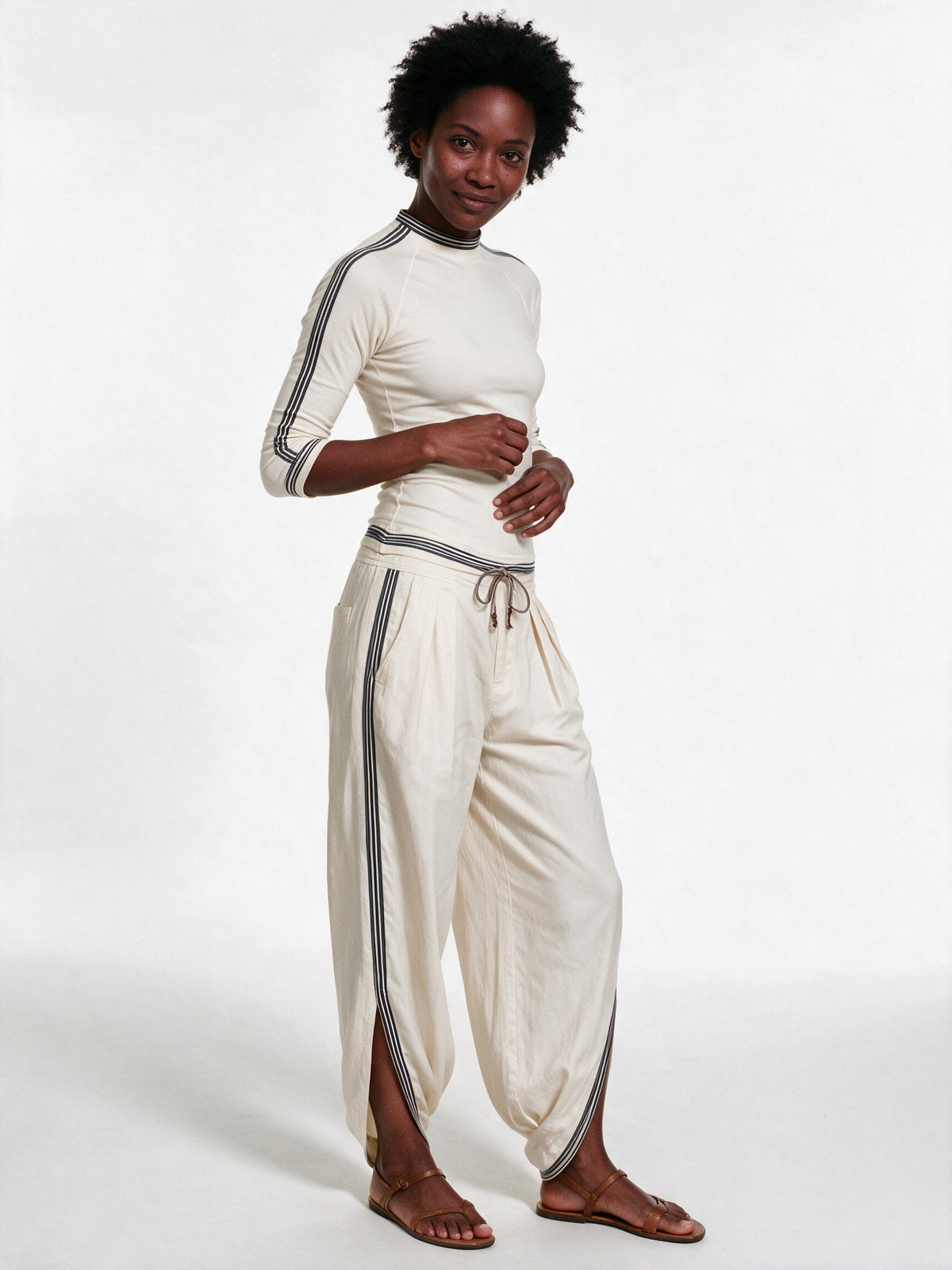 Amelia - Sporty Two Piece Set with Wide-Leg Pants - view 2