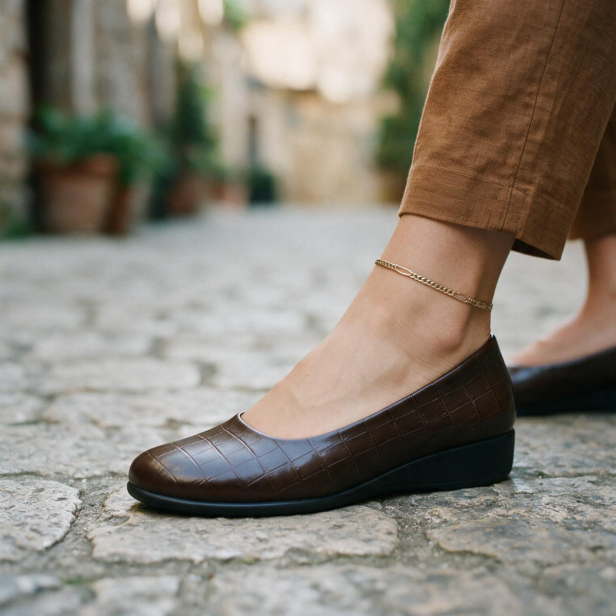 Antonia - Supportive Comfortable Walking Shoes for Women