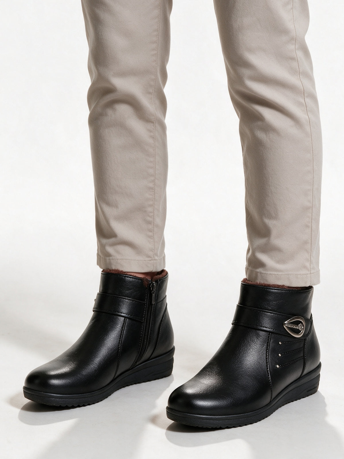 Bryony - Women's Lined Side Zip Ankle Boots - Black