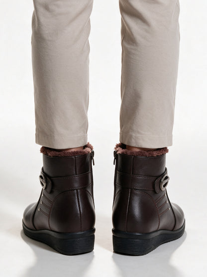 Bryony - Women's Lined Side Zip Ankle Boots - view 5