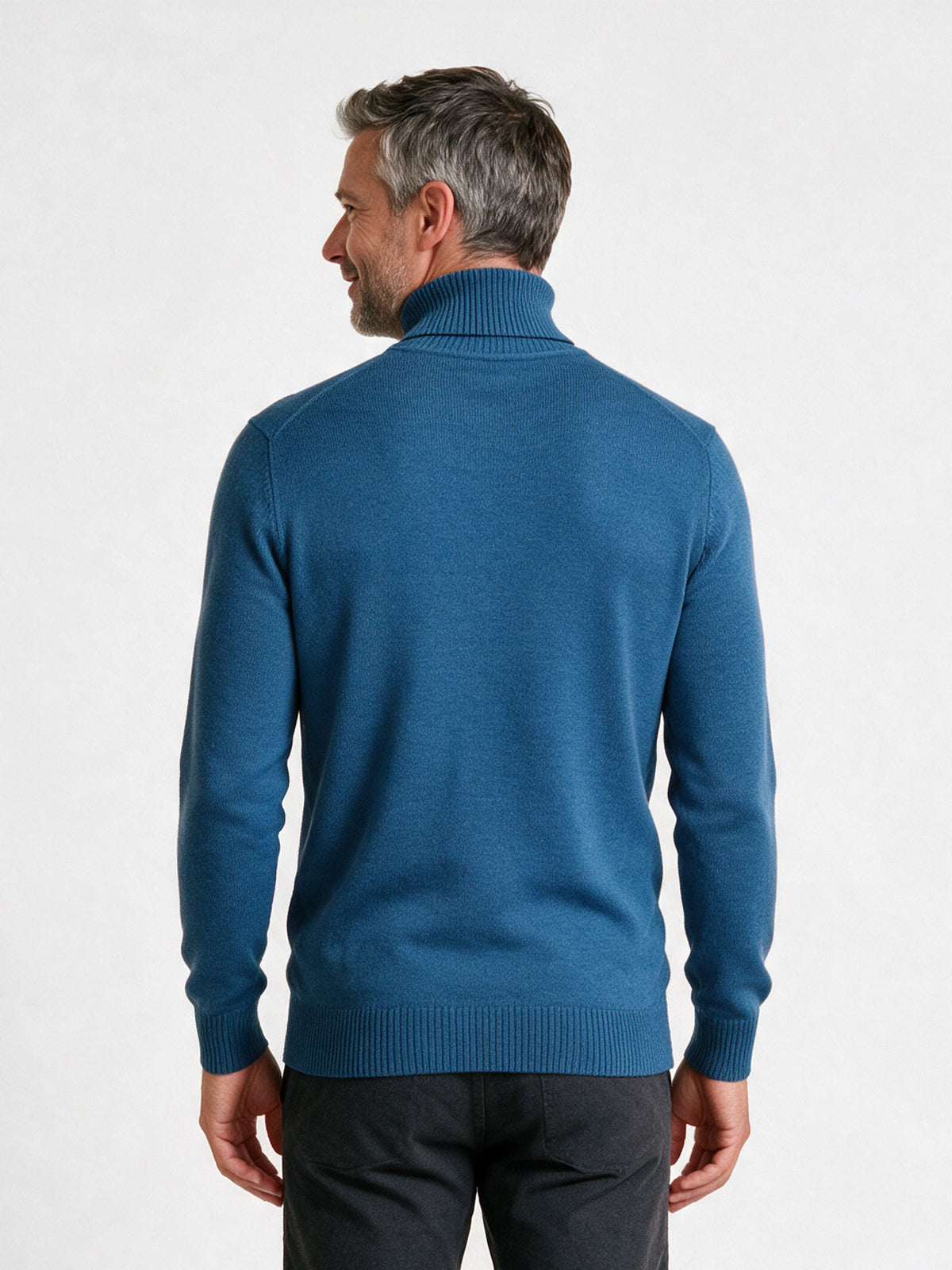 Gabrielle - Luxurious Cashmere Sweater for Men - view 5