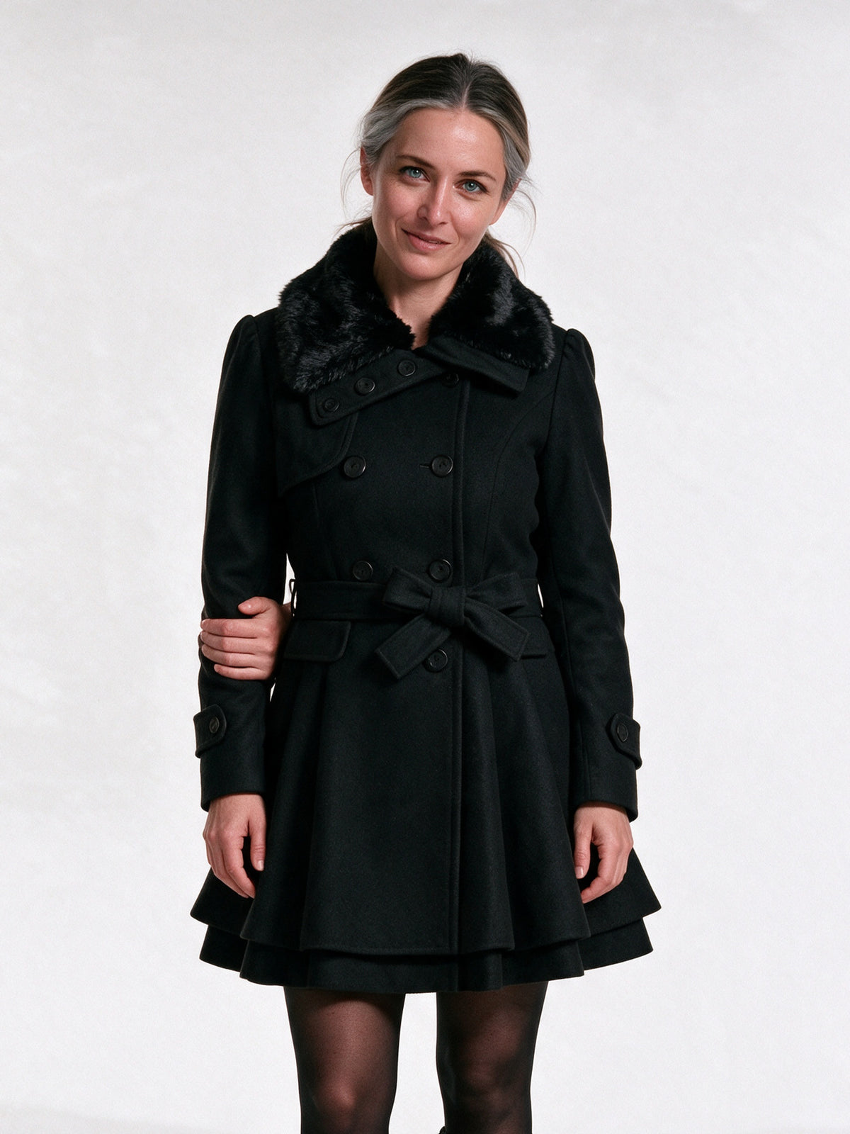 Giselle - Elegant Winter Faux Fur Coat for Women - Black