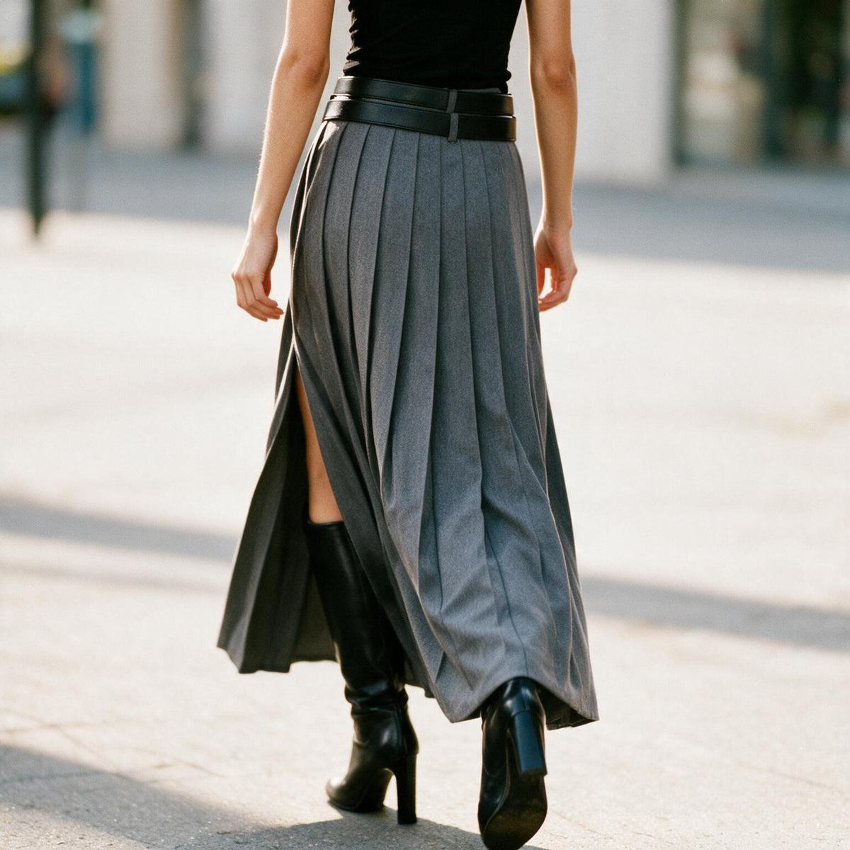 Grace - Elegant Pleated Black Maxi Skirt for Women