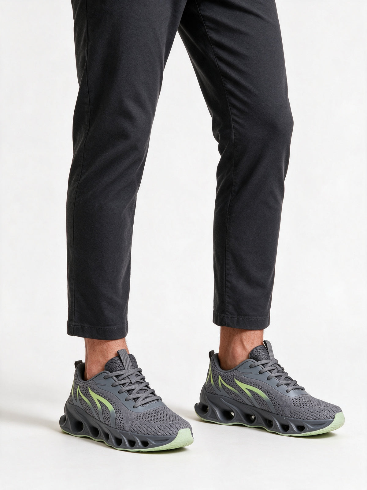 Marco - Men's Cushioned Lace-Up Running Sneakers - Gray
