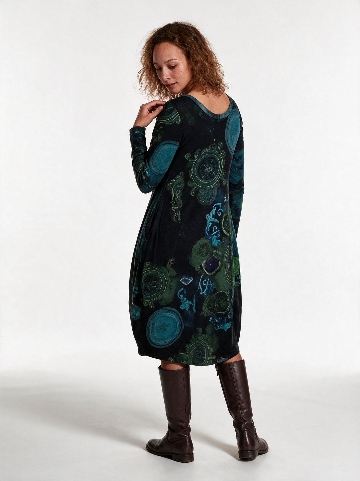 Olivia - Long Sleeve Printed Midi Dress with Pockets - view 5
