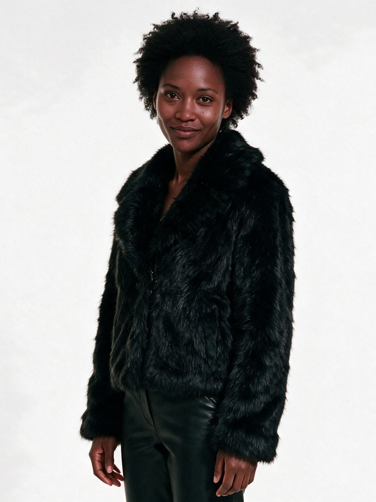 Ophelia - Elegant Women's Cropped Faux Fur Jacket - view 2