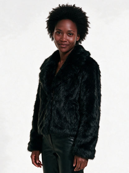 Ophelia - Elegant Women's Cropped Faux Fur Jacket - view 2