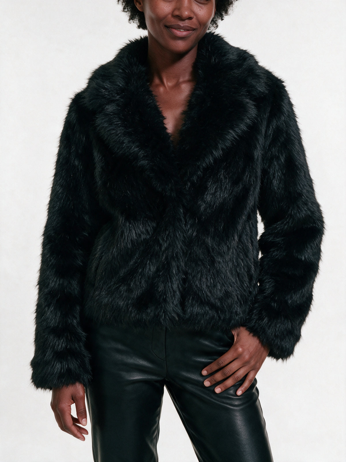 Ophelia - Elegant Women's Cropped Faux Fur Jacket - view 3