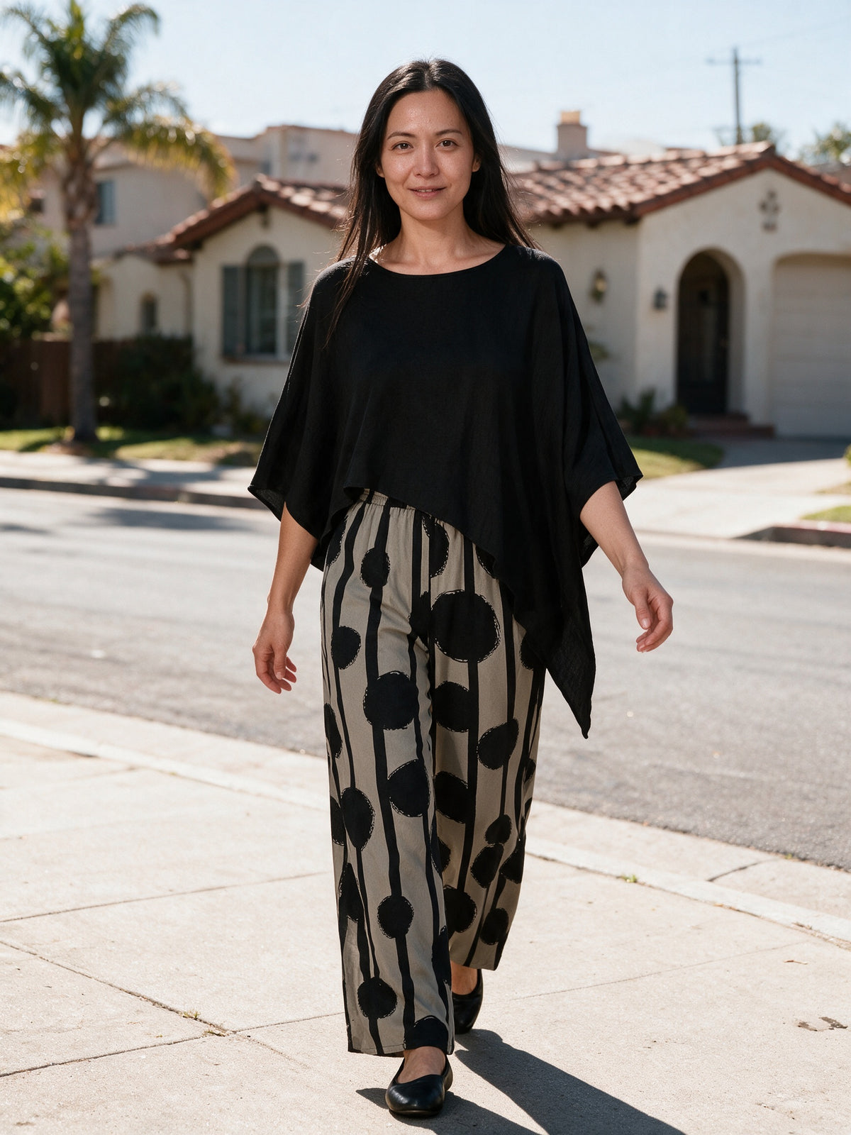 Perpetua - Women's Cape Top and Wide Leg Trouser Set - view 4