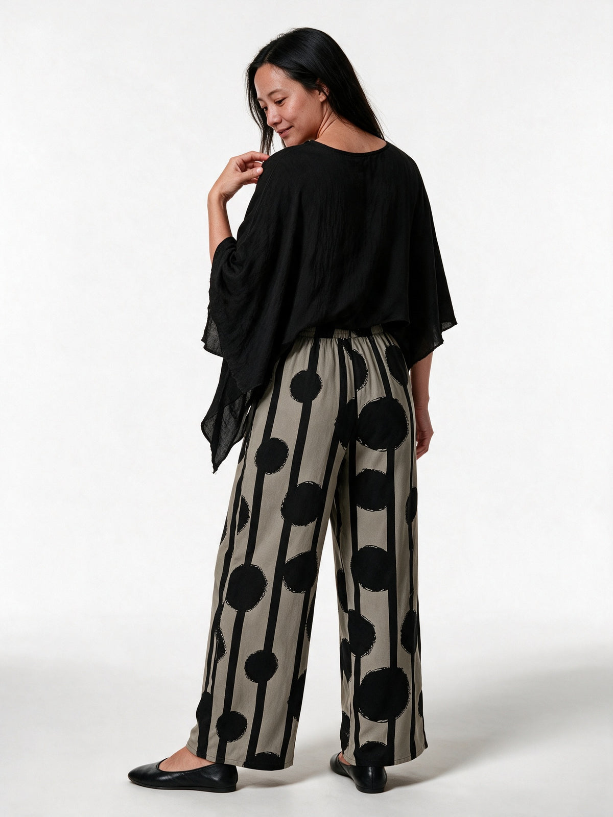 Perpetua - Women's Cape Top and Wide Leg Trouser Set - view 5