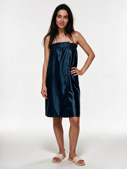 Ruana - Women's Reversible Ruffled Bath Wrap - Navy