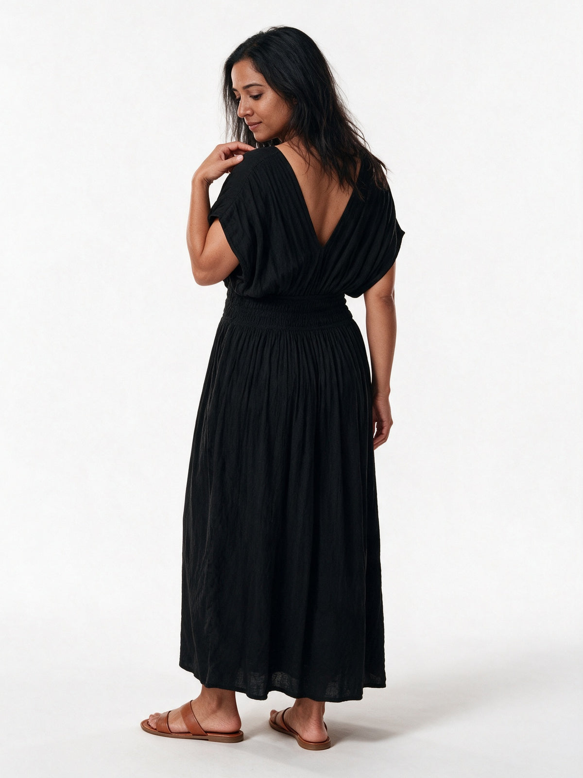 Saoirse - Women's Smocked Waist V-Neck Maxi Dress - view 5